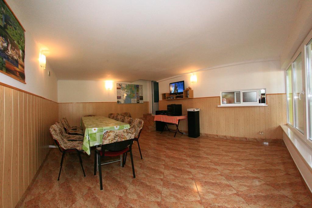 ホテル Casa Nelu Pescaru マフムディア エクステリア 写真